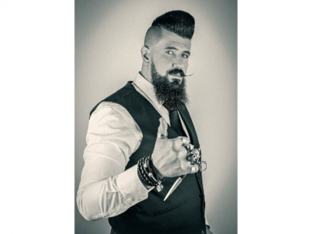  FORMATION LE BARBIER DE MARSEILLE - DÉGRADÉ AMÉRICAIN & TAILLE DE BARBE –